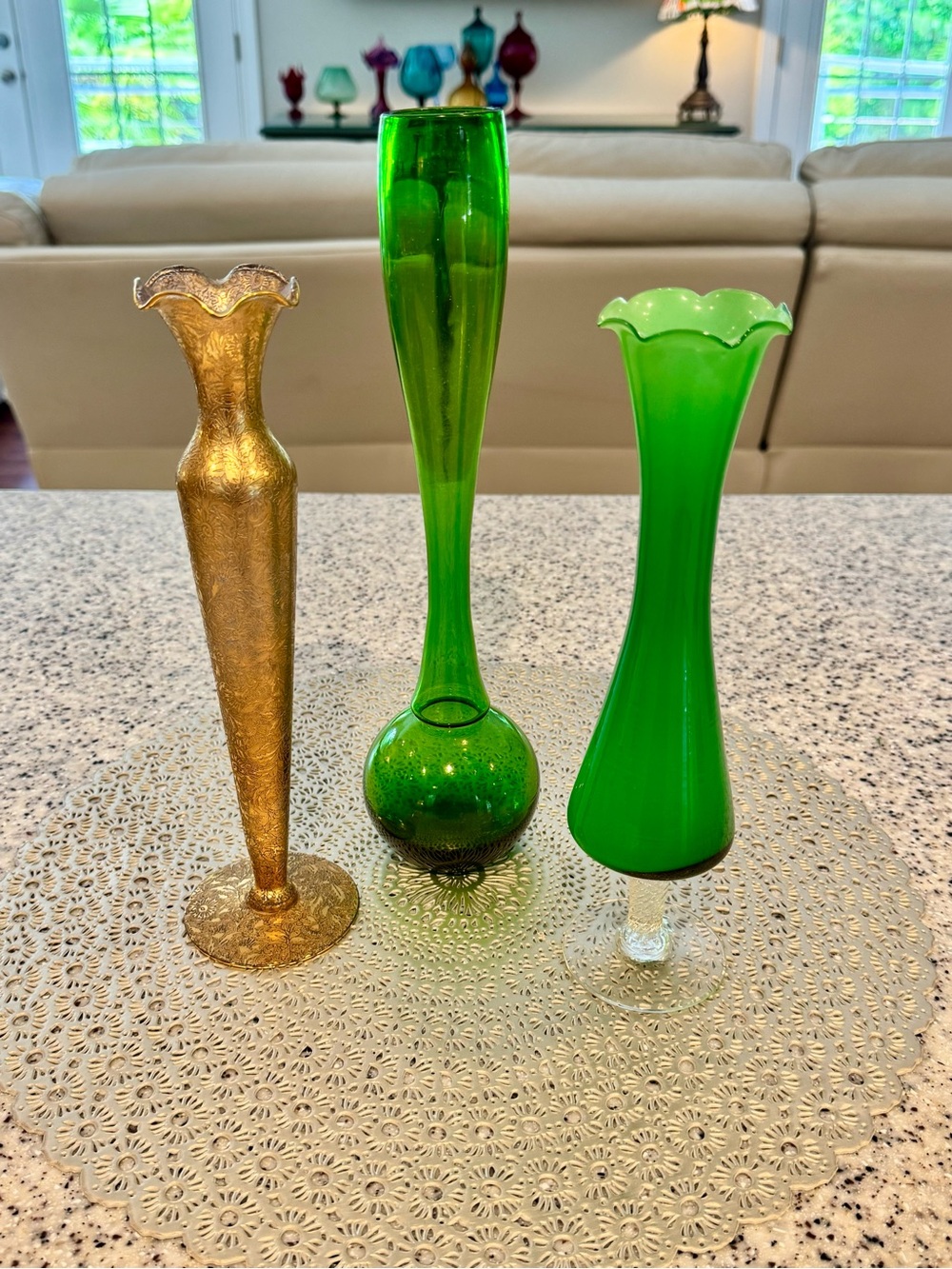 💚Set of 3 Vintage Art Glass Bud Vases Green & Iridescent Gold Mid-Century